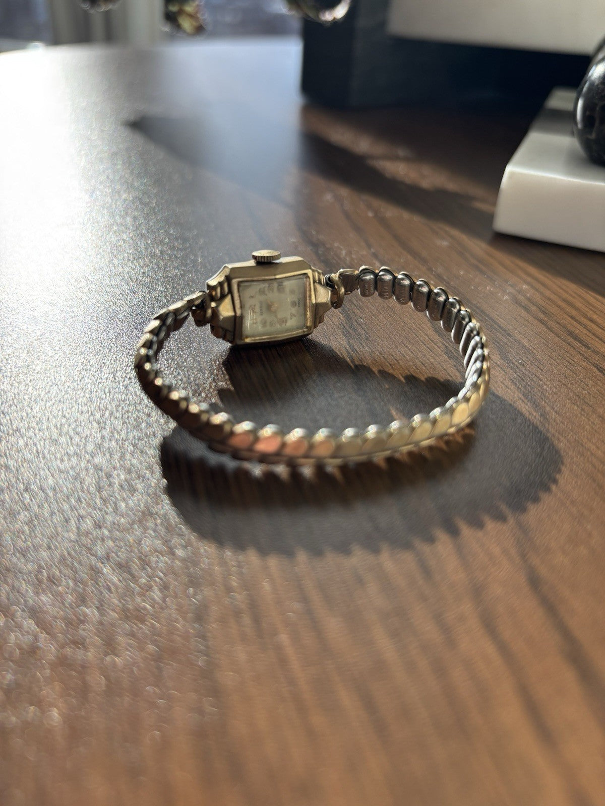 Vintage Benrus Ladies Deco Watch 10K RGP Gold Bezel Stretch Bracelet Mechanical