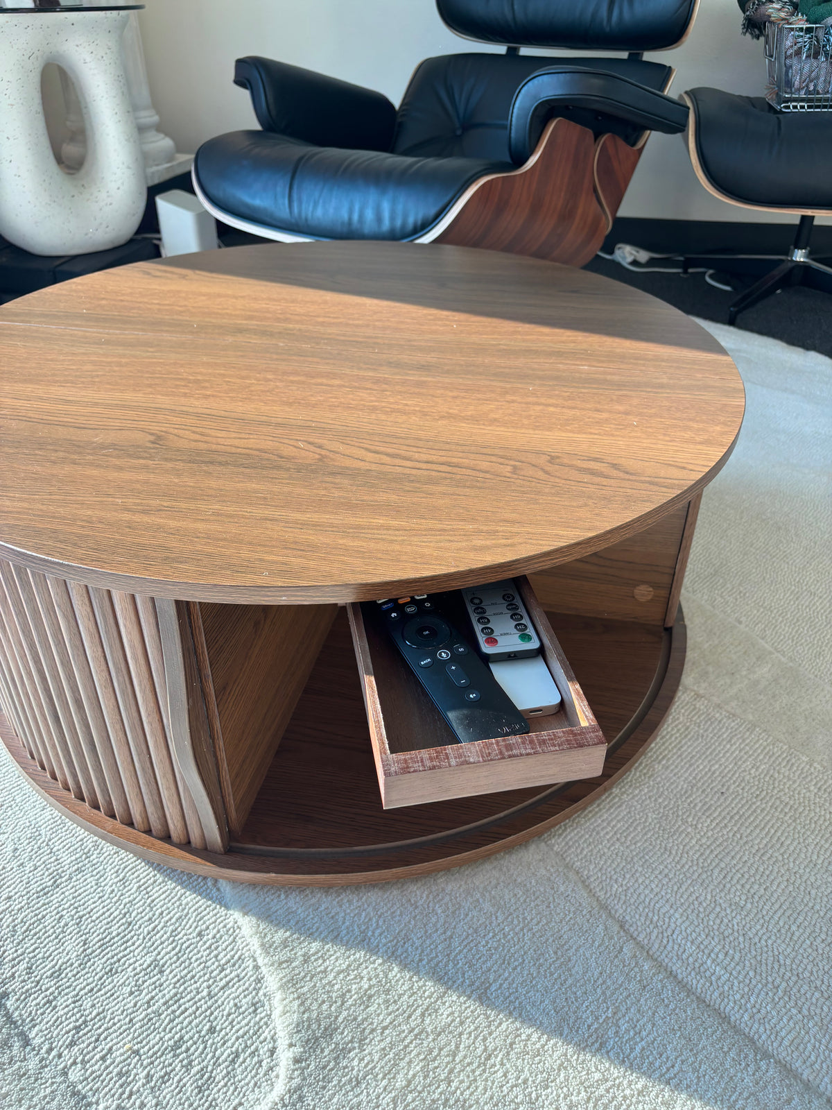 MCM Round Oak Wood Coffee Table 31.5” Fluted Storage Lift Top Hidden Drawer Modern