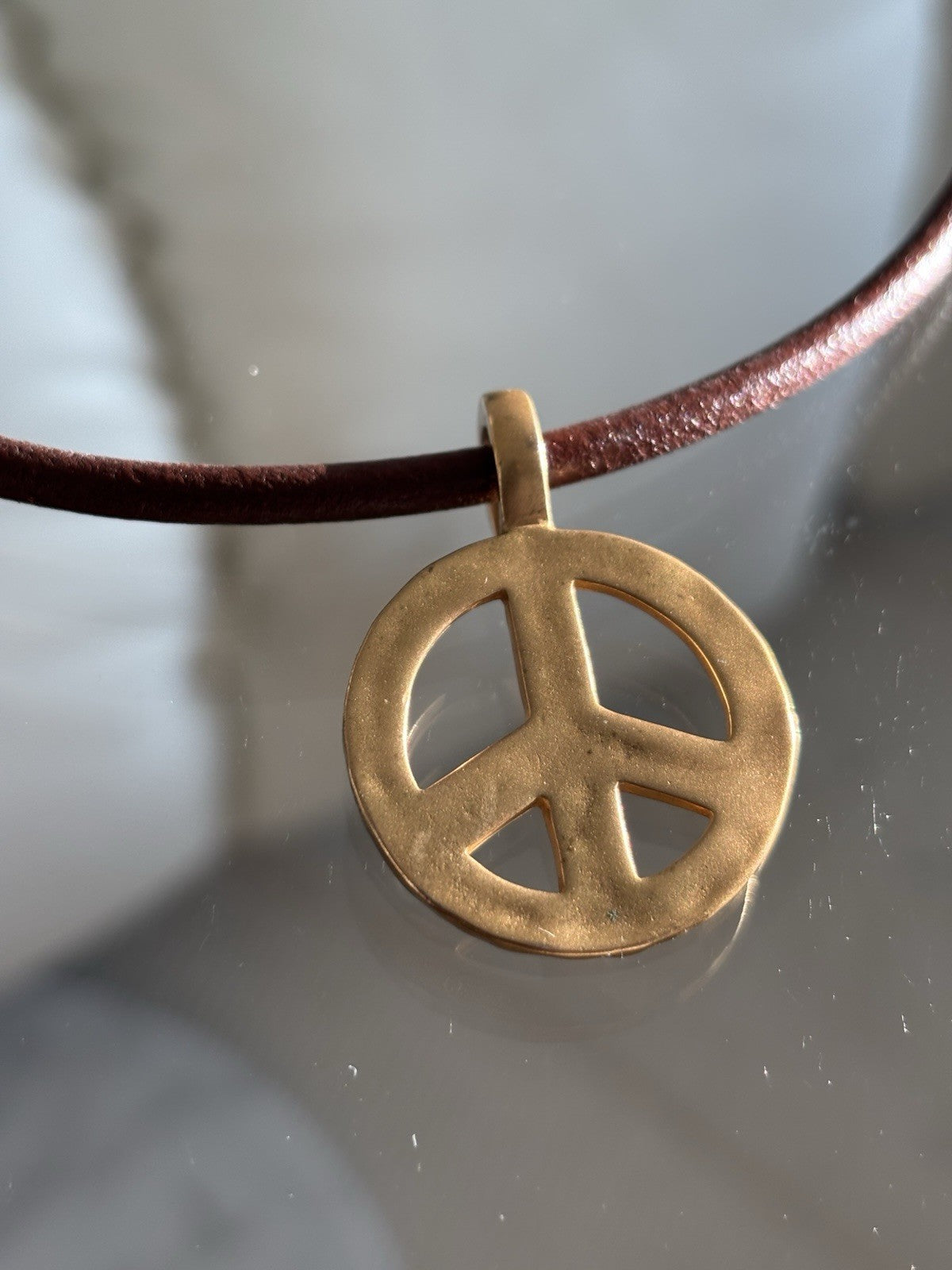 Vintage COACH Brown Leather Cord Gold Brass Peace Sign Pendant Necklace 14 inch