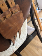 HERMÈS Paris Belgique Vintage Close Contact Jump Saddle 17.5 Rare Brown Leather