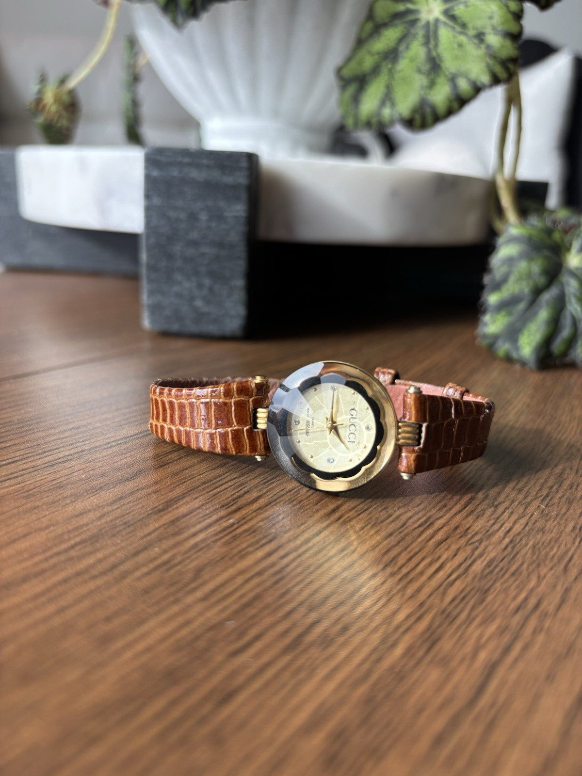 GUCCI 1986 Vintage Quartz GG Gold Brown Watch Leather Python Snake Adjust Band