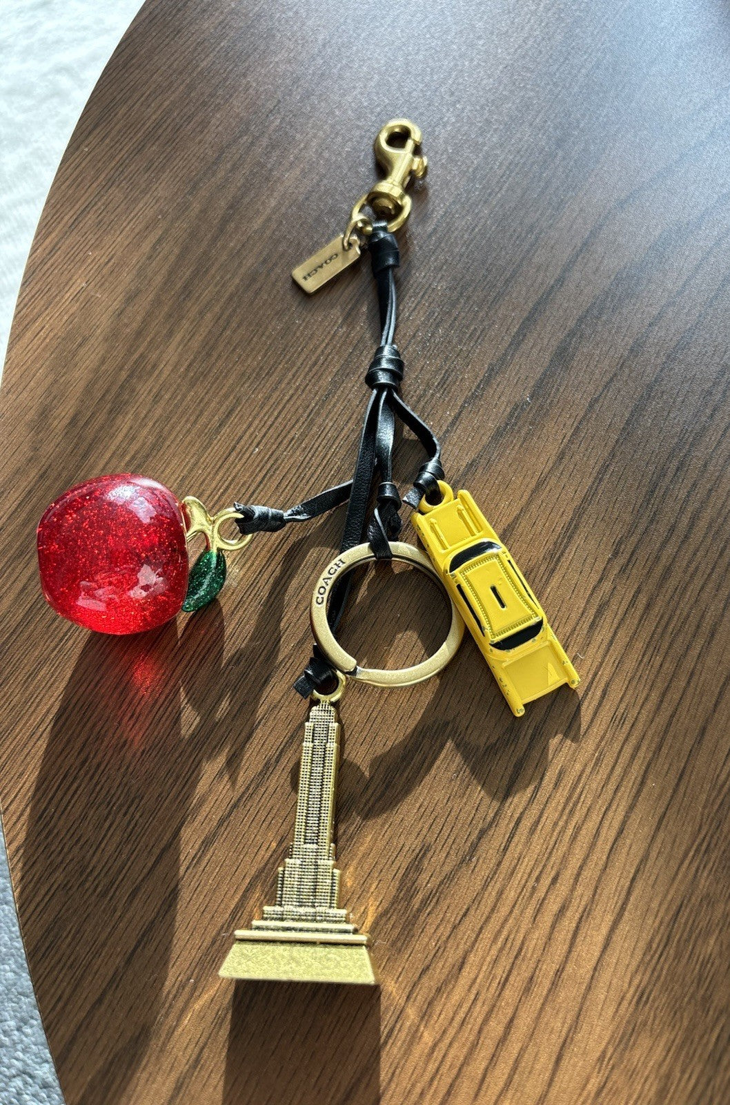 COACH New York Cluster Bag Charm Taxi Statue Liberty Empire State Apple Keychain