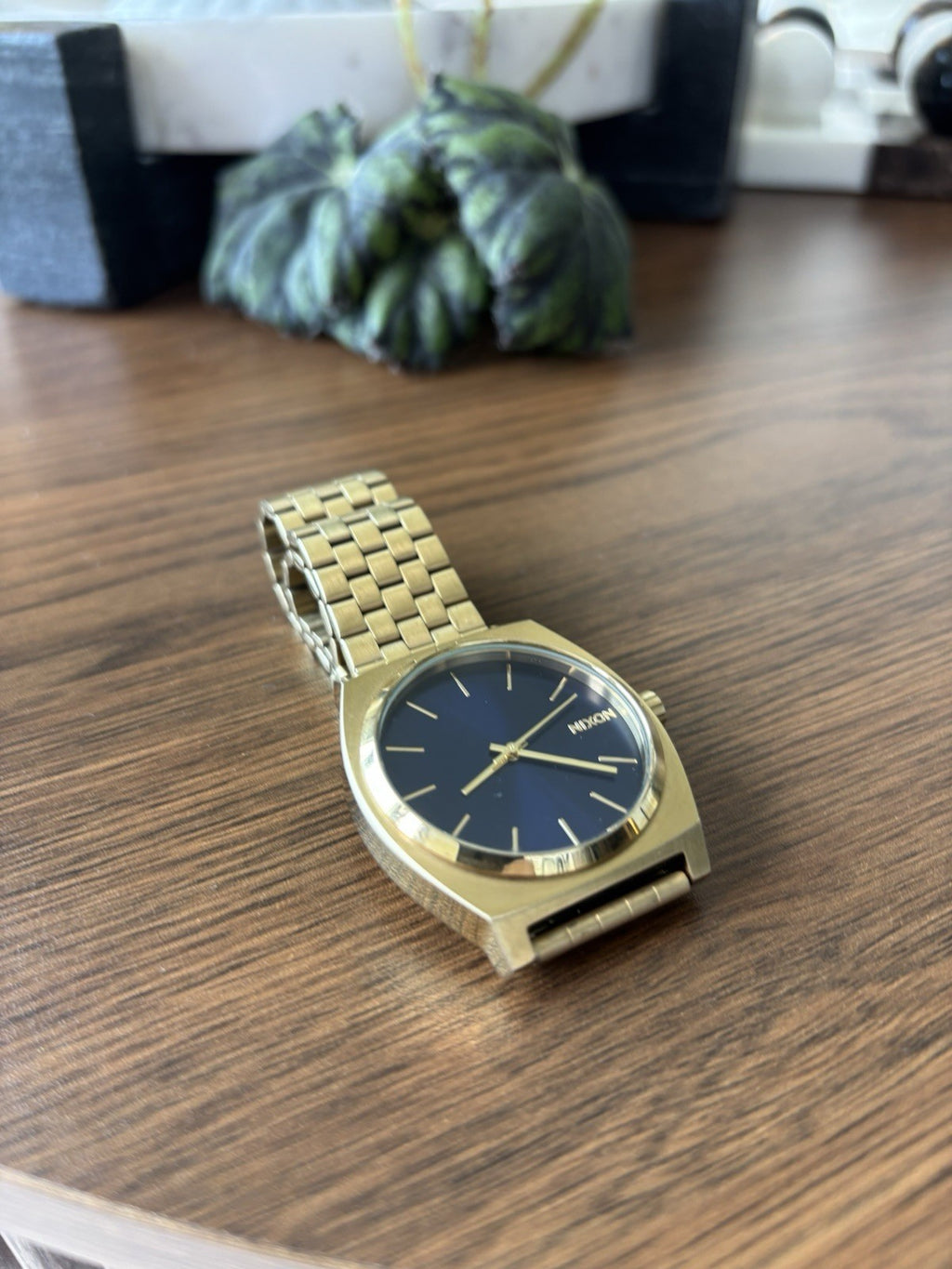 NIXON Time Teller Watch Blue Dial 37mm Gold Stainless Steel Mesh Band A045-1931