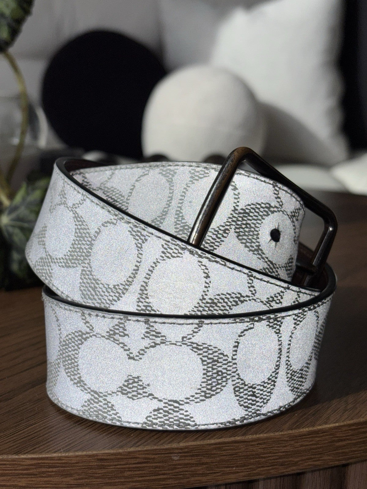COACH Reversible Belt Reflective Signature Logo Leather 38mm Sz 30-32 (Org $250)