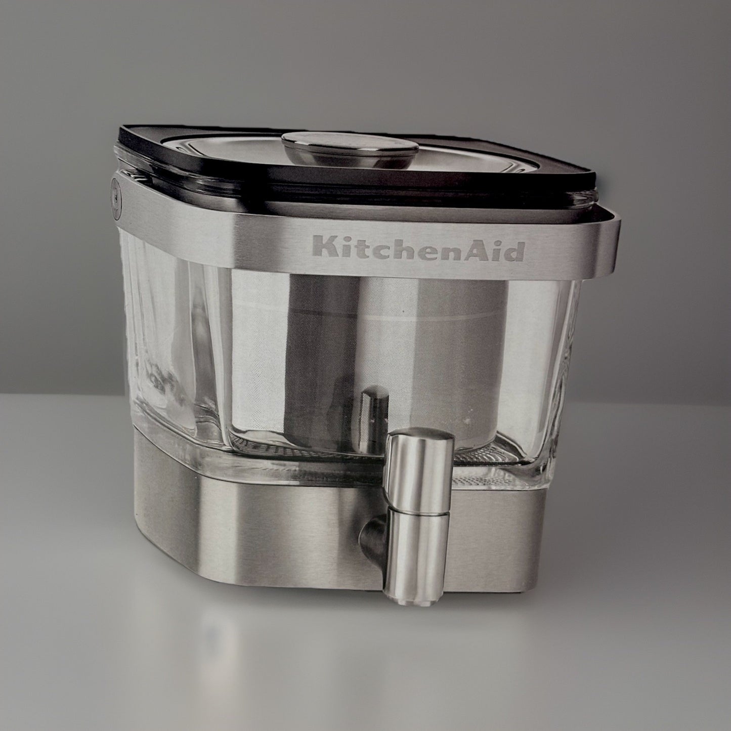 KitchenAid Cold Brew Coffee Maker Glass Stainless Steel Brewer 28oz (org $150)