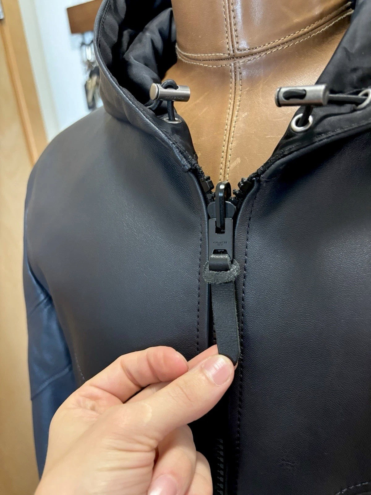 Designer COACH Lamb Leather Jacket Reversible W/ Hood Navy/BLK Sz 48 (Org $1295)