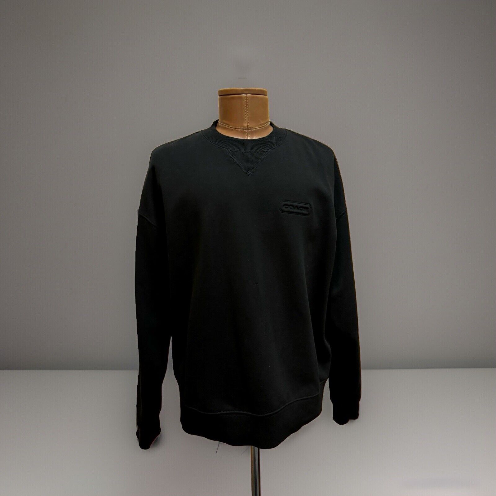 Designer COACH Essential Crew Neck Sweater Classic Heritage Black Size L ($250)