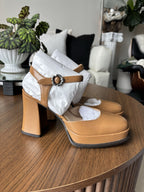 COACH Designer Tea Rose Honey Brown Leather Block Heel Pump Size 6 (org $195)