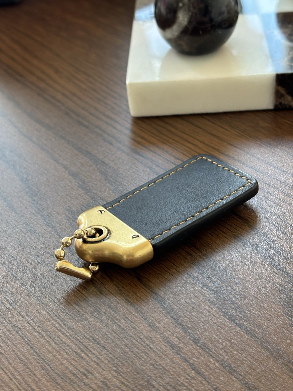 COACH 1941 Designer Hanging Tag Horse Carriage Bag Charm Fob Chain Black/Gold