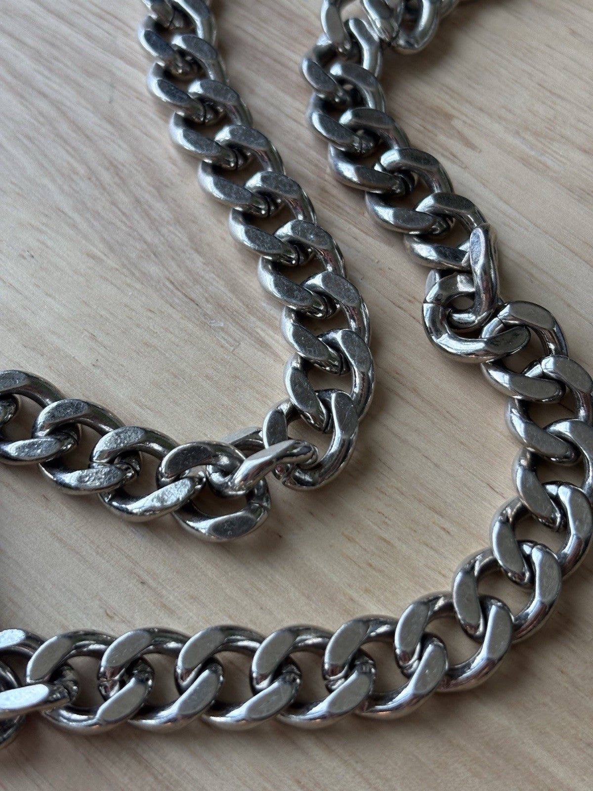 COACH 2005 Rare Vintage Chunky Silver Heavy Curb Chain Turnlock Necklace 20.5”