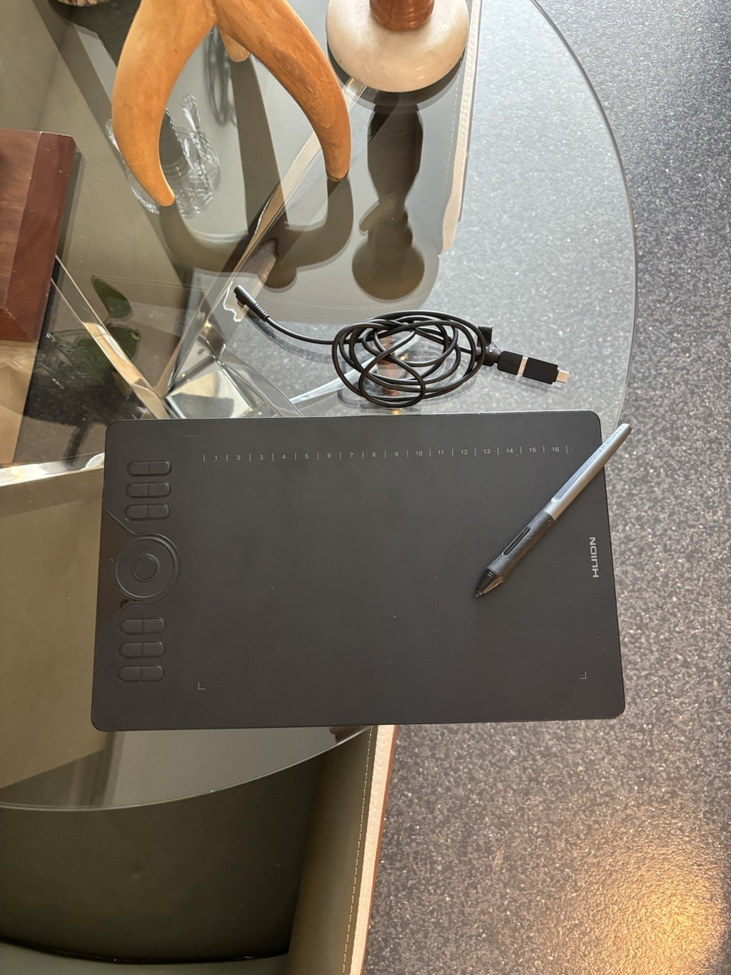 HUION HS610 8192 Graphics Drawing Tablet Battery-Free Pen touch ring ±60° Tilt