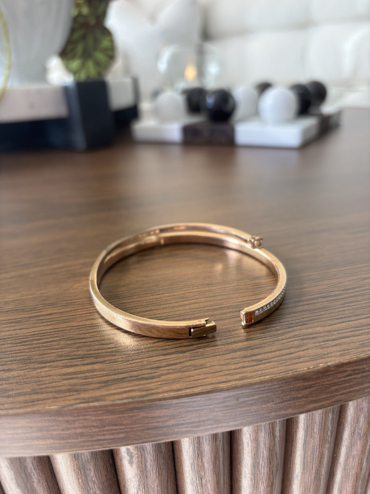SWAROVSKI “Fresh” Bangle White Crystals Rose Gold Tone Plated Size S (org $150)