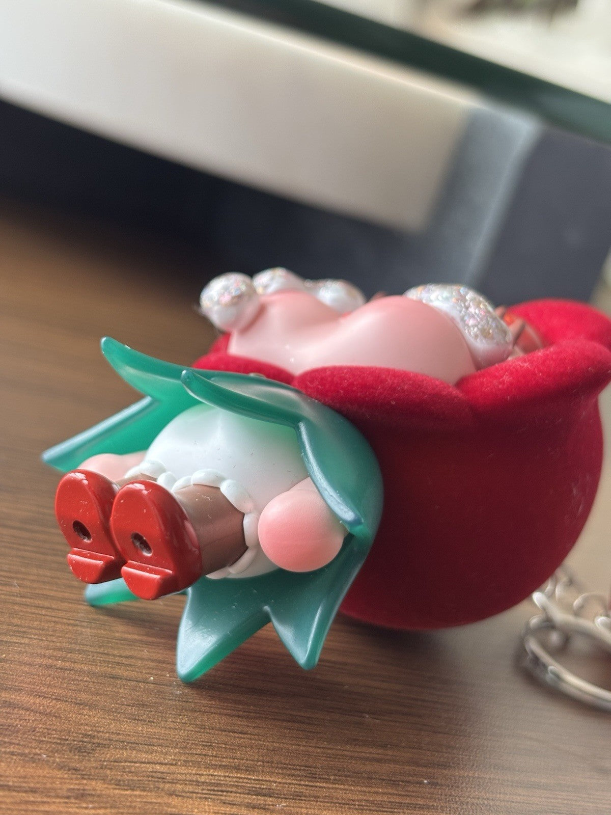 POP MART RARE Crybaby Classic Rose Crying For Love Bag Charm Keychain/ Red Heart