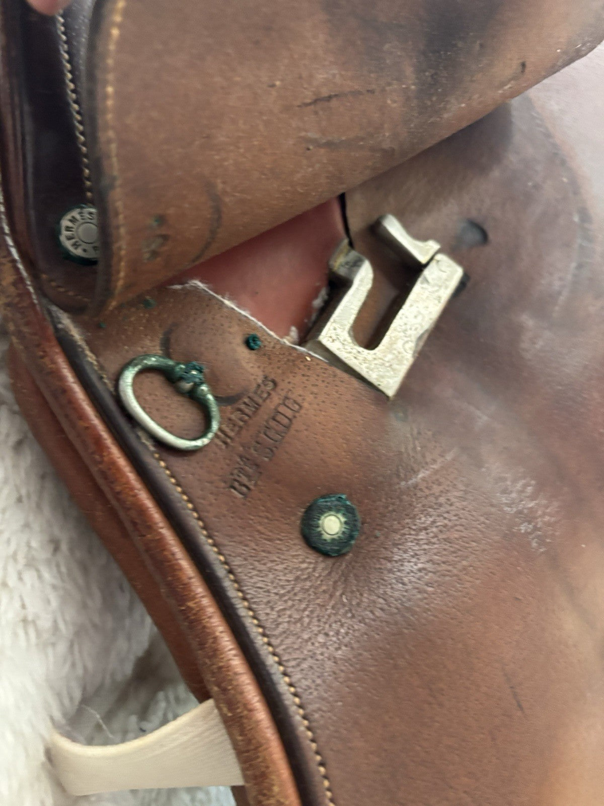 HERMÈS Paris Belgique Vintage Close Contact Jump Saddle 17.5 Rare Brown Leather