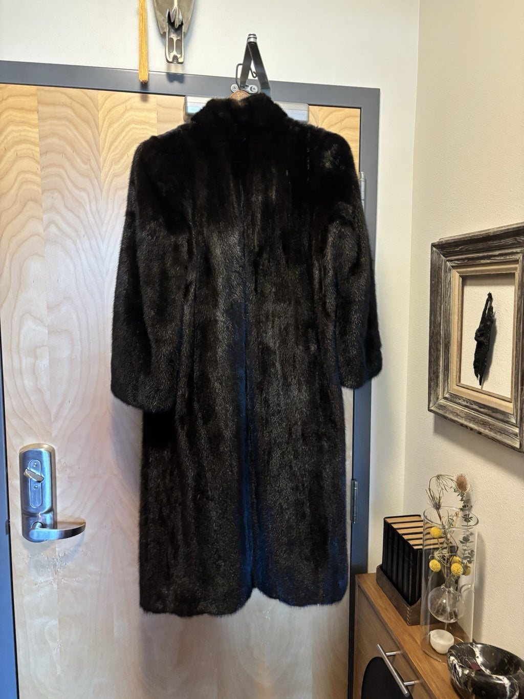 VINTAGE Mink Miller Brothers Baltimore Luxurious Long Brown Fur Coat Pockets (S)