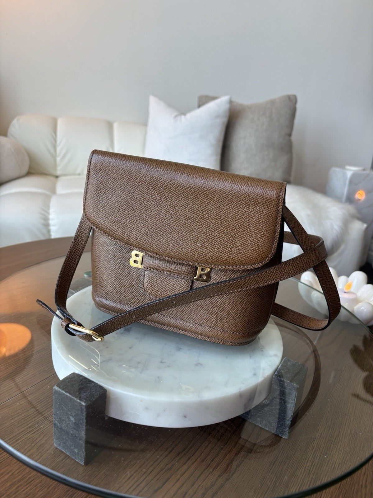 BALLY Brown Crossgrain Leather Shoulder Bag Gold Hardware Logo Purse (org $650)