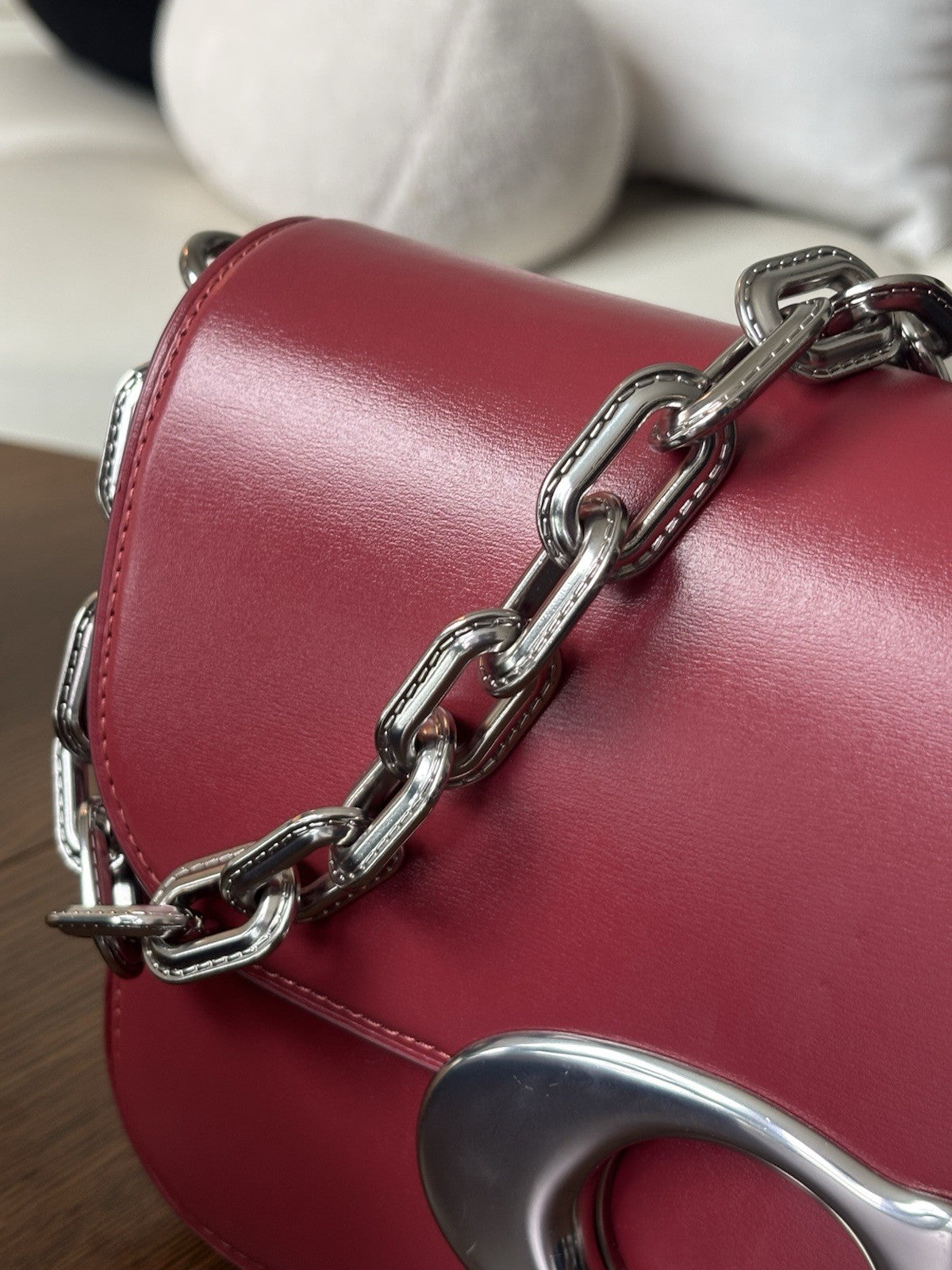 COACH Idol Red Leather Logo Plaque Chain Shoulder Bag Crossbody Strap (org $695)