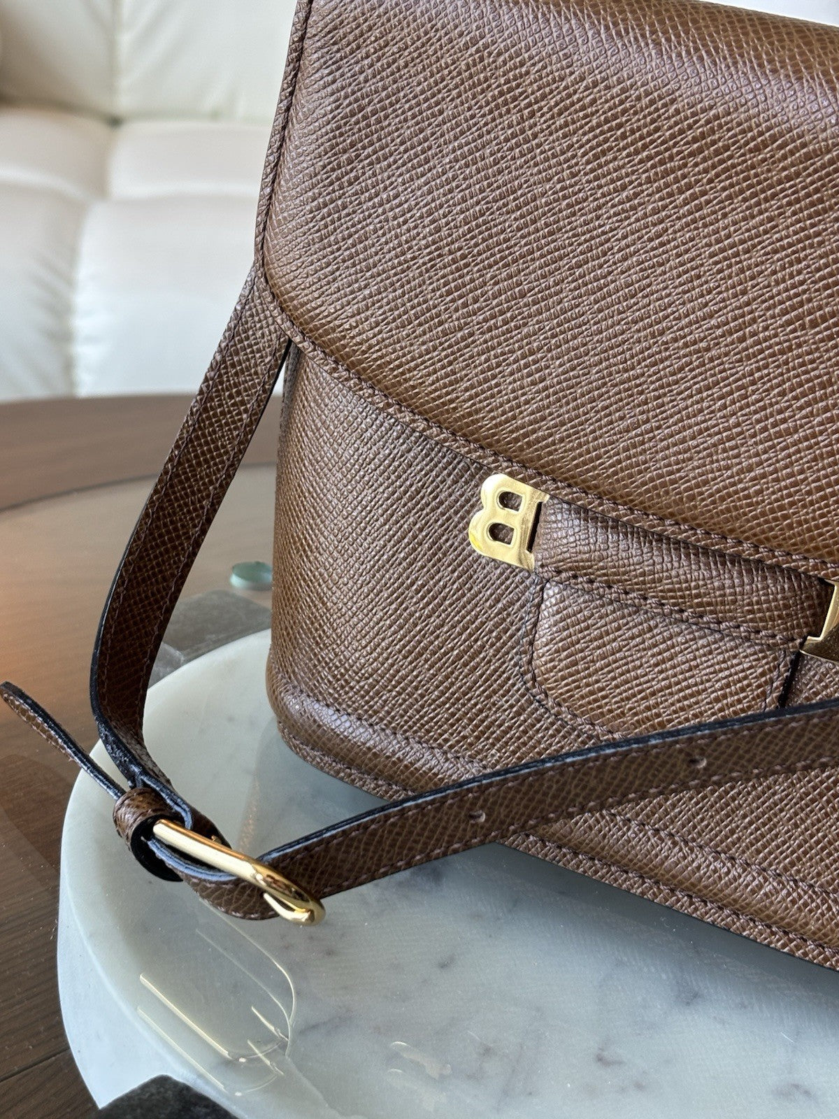 BALLY Brown Crossgrain Leather Shoulder Bag Gold Hardware Logo Purse (org $650)