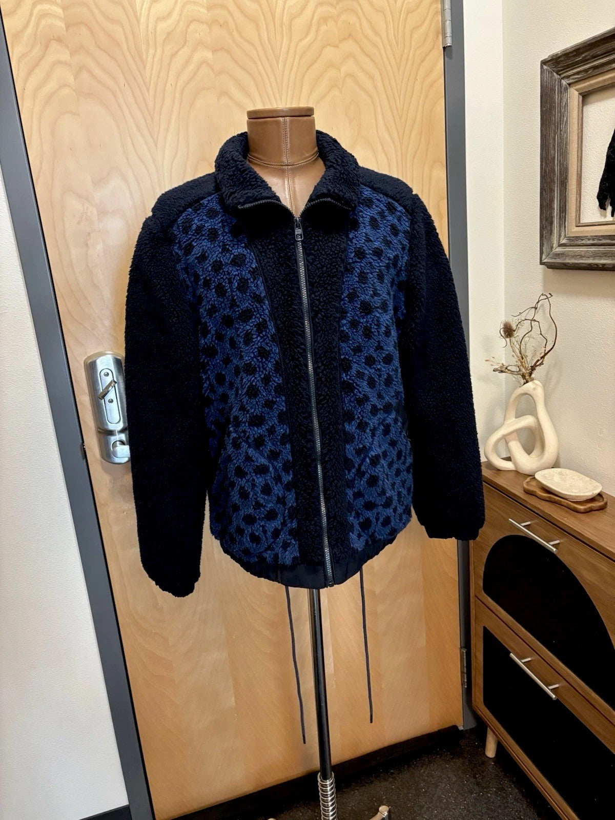 New COACH Runway Sherpa Fur Coat Jacket Zip Signature Print Blue Size L ($695)