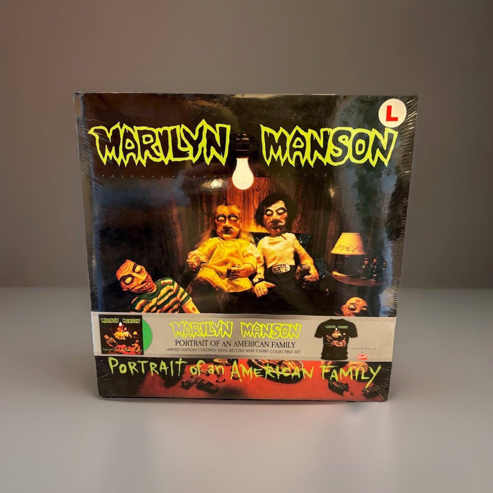 MARILYN MANSON PORTRAIT OF AN AMERICAN FAMILY  2009 VINYL BOX SET  W/ Lg T-SHIRT