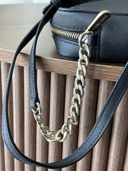 MICHALE KORS Leather Crossbody Bag Purse Zip Black/Gold Chain Strap (org $258)
