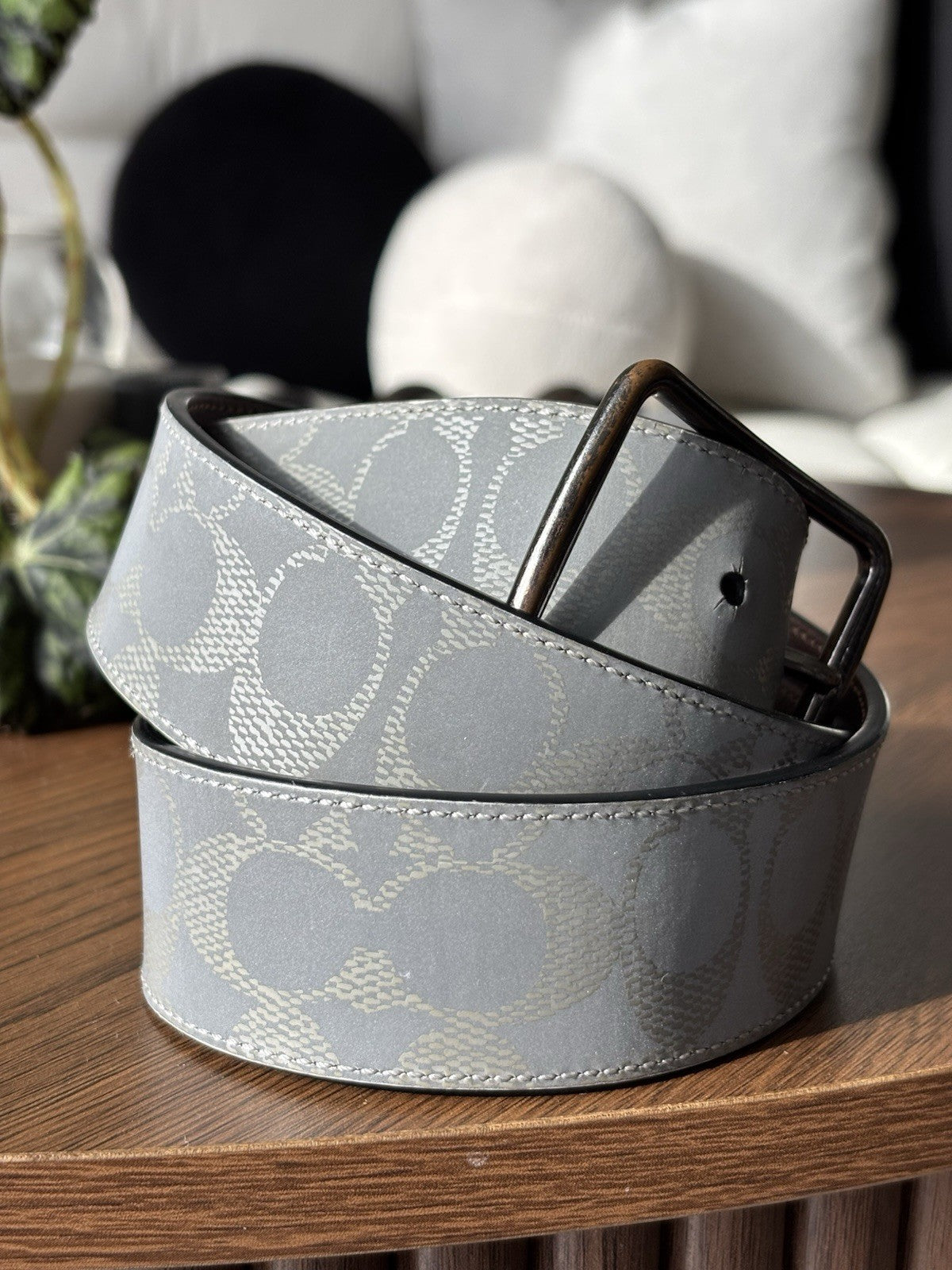 COACH Reversible Belt Reflective Signature Logo Leather 38mm Sz 30-32 (Org $250)