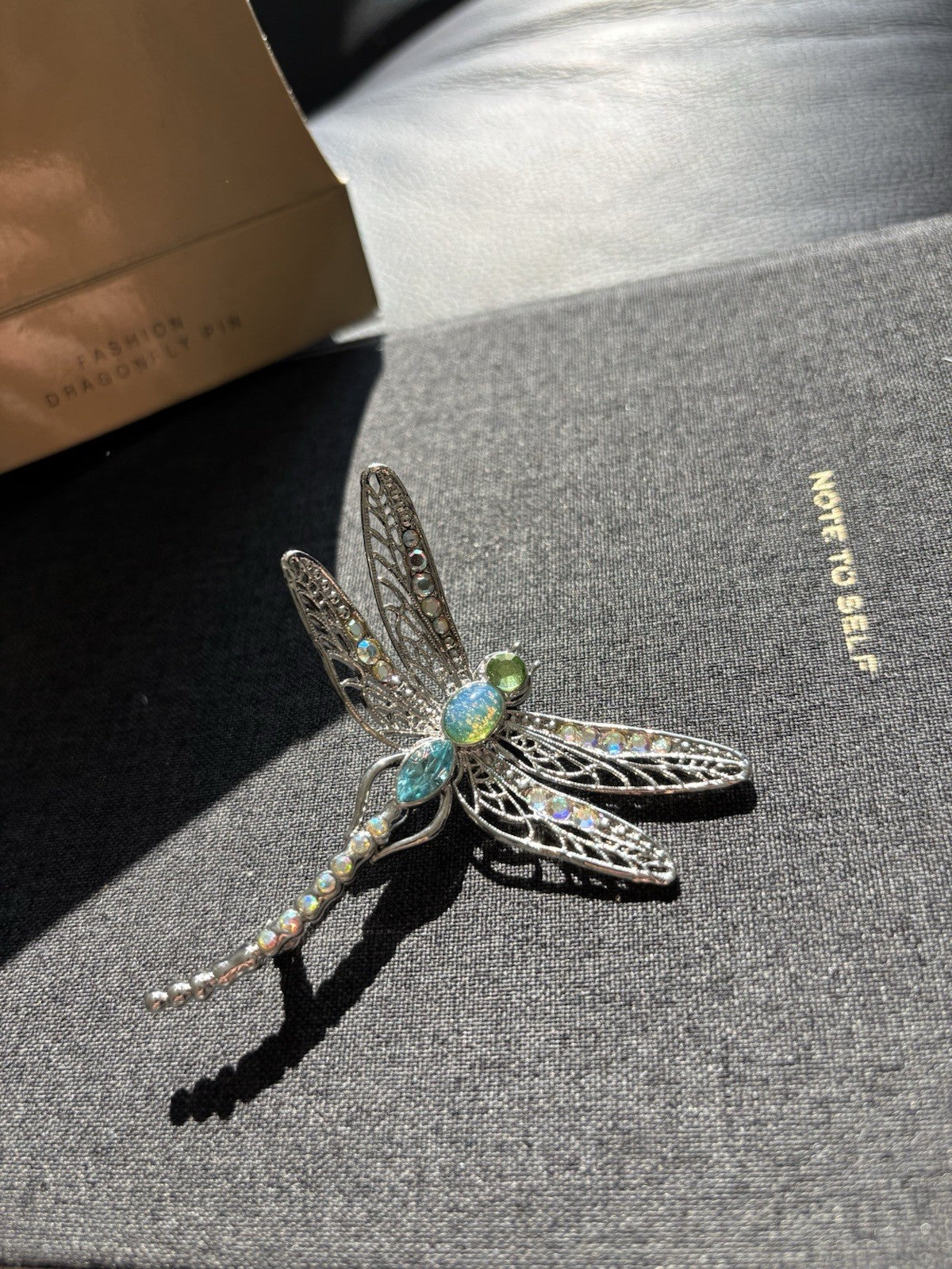 NWT beautiful AVON vintage 1980 Large pastel rhinestone dragonfly Insect brooch