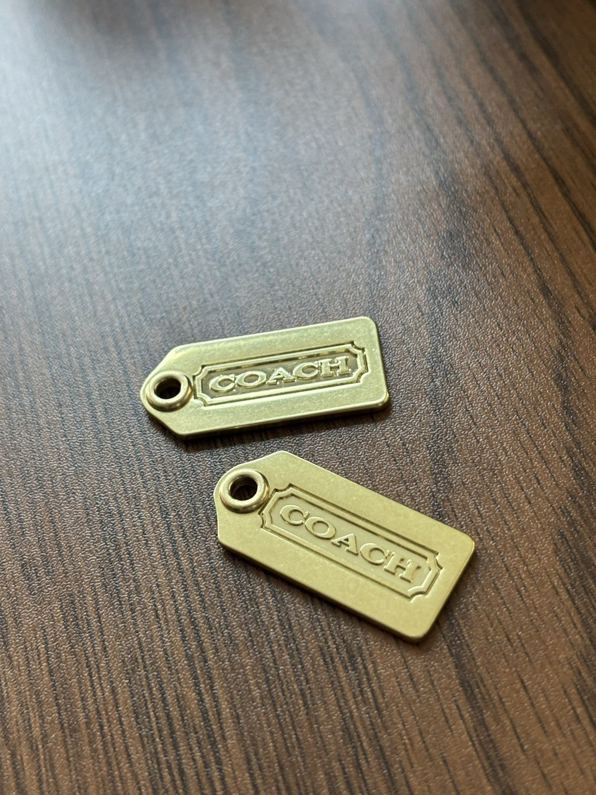 COACH 2001 Metal Hangtag Charm Gold Plated Replacement hang Tag Bag Keychain New