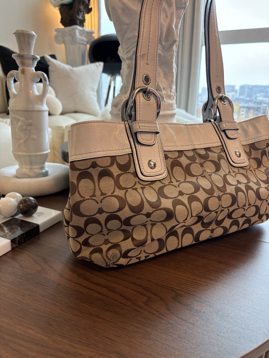 COACH Vintage SoHo Toffee Signature C White/Chalk Real Leather Shoulder/Handbag