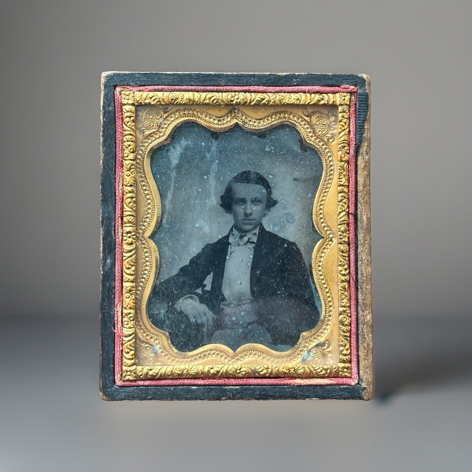 1850s Antique Victorian Gentleman Portrait Union Civil War Daguerreotype Photo