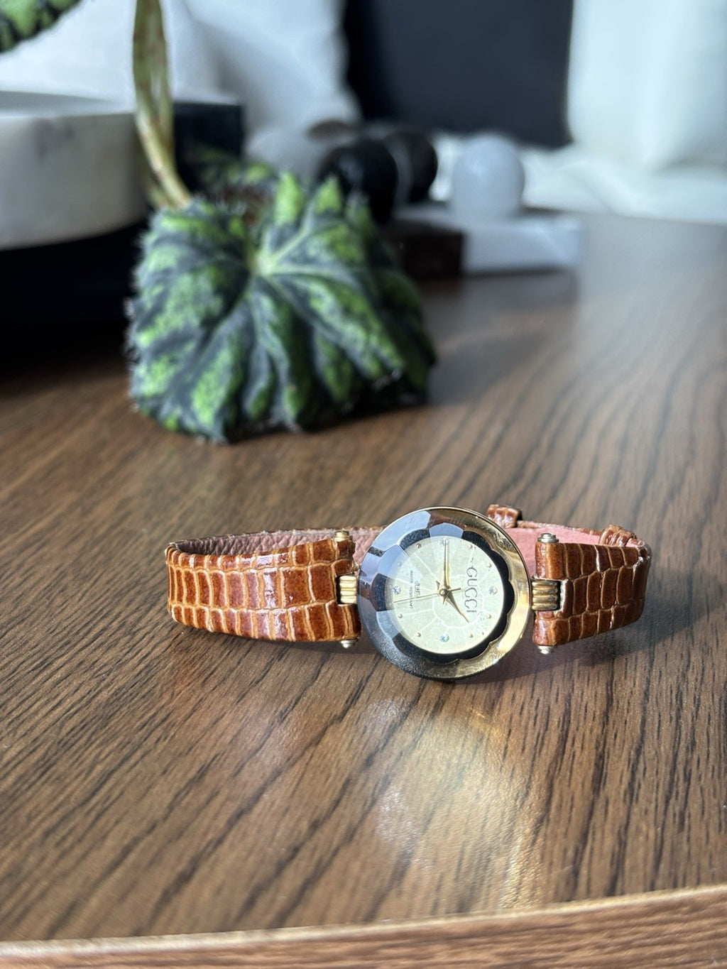 GUCCI 1986 Vintage Quartz GG Gold Brown Watch Leather Python Snake Adjust Band