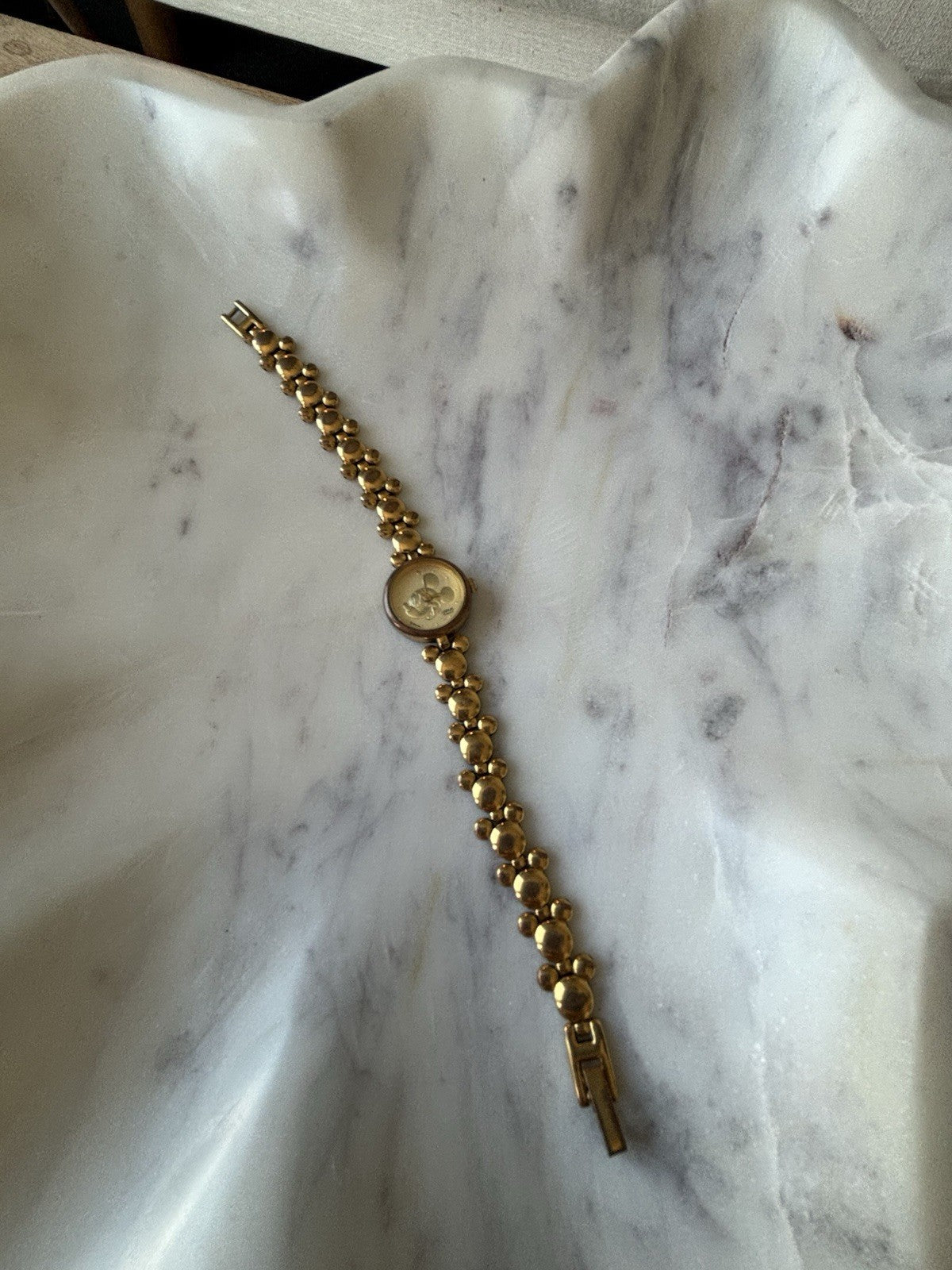 DISNEY Mickey Mouse Vintage 1996 LORUS Watch Gold Character Bracelet Wristwatch