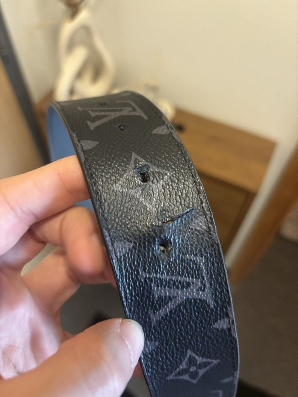 LOUIS VUITTON Authentic Eclipse Belt Black LV Reversible Logo Men 32 (org $650)