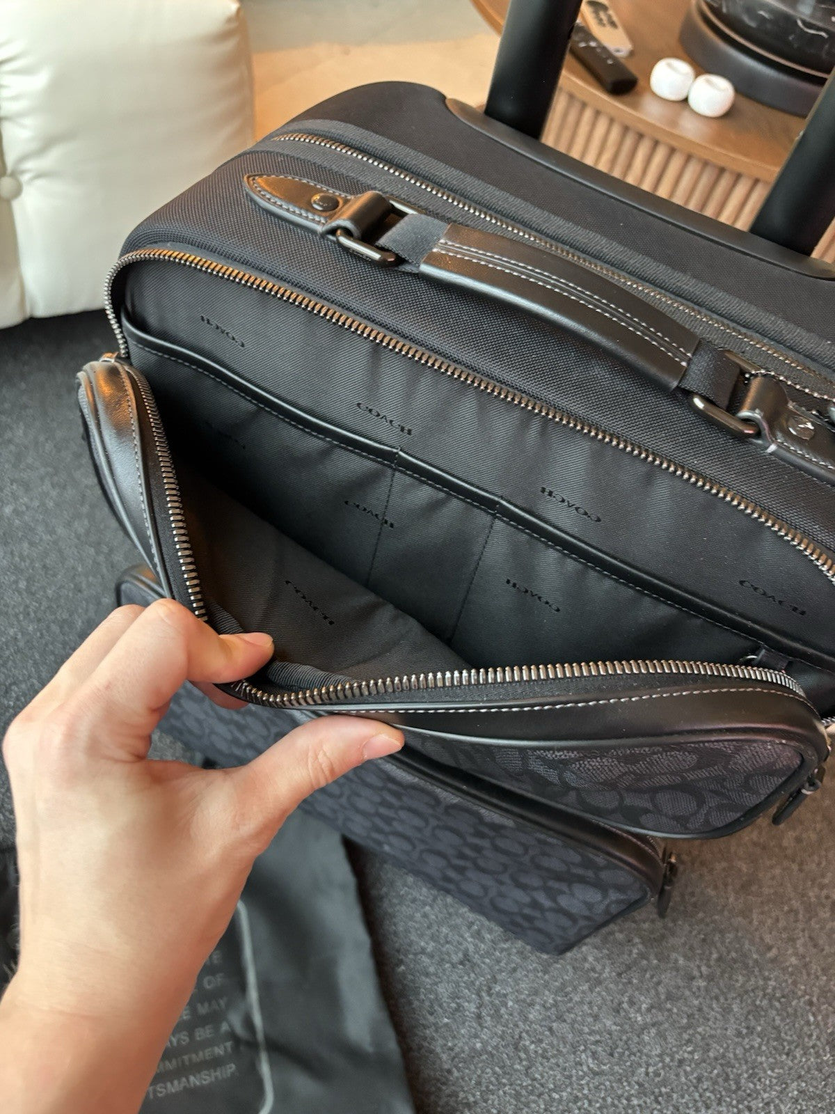 COACH Designer Logo Luggage/ Carry On Roller Wheeled Travel Bag Black (org $795)