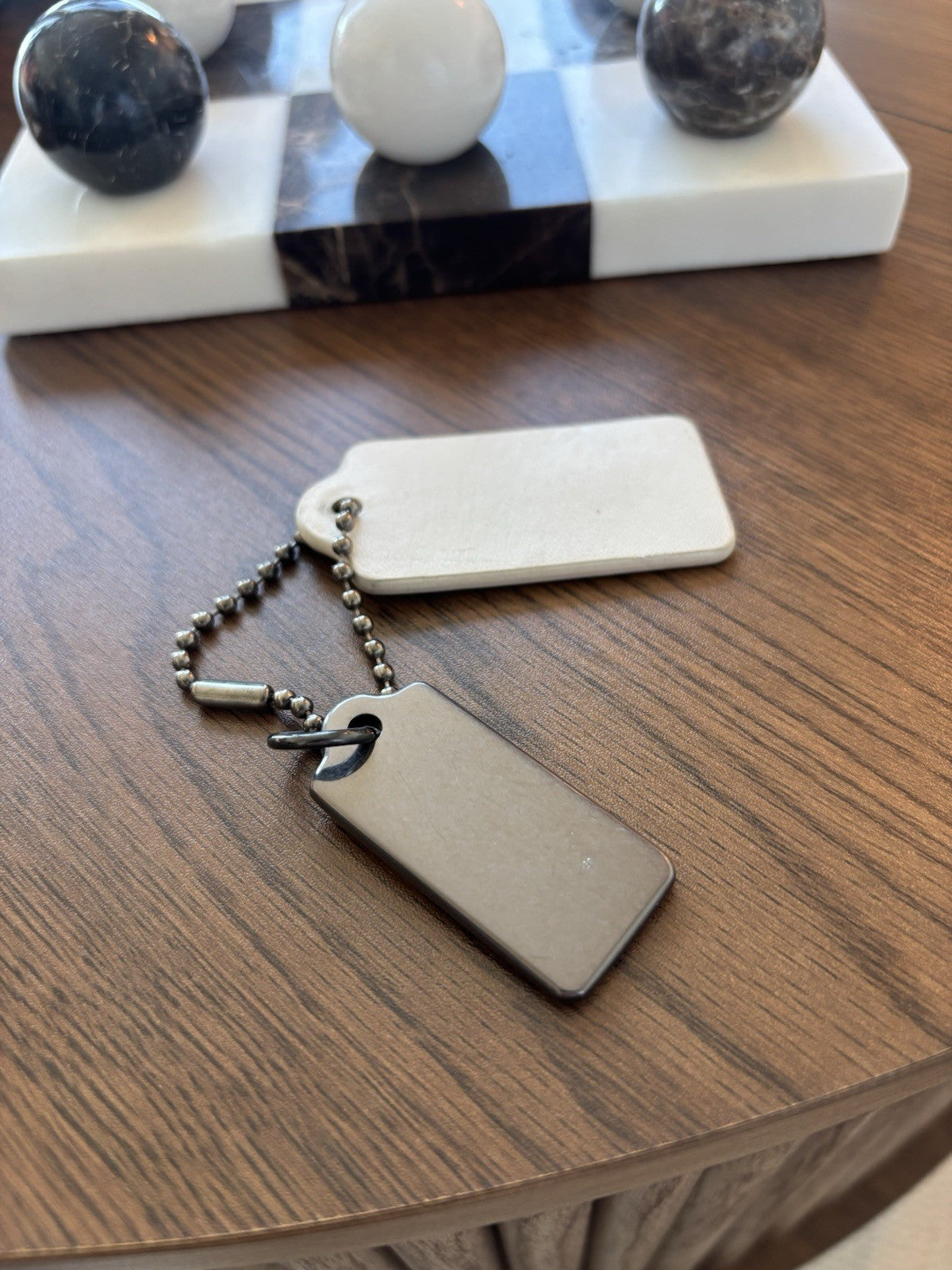 COACH Designer 2 Hanging Bag Charm Fob Chalk White Leather /Gunmetal Tag & Chain