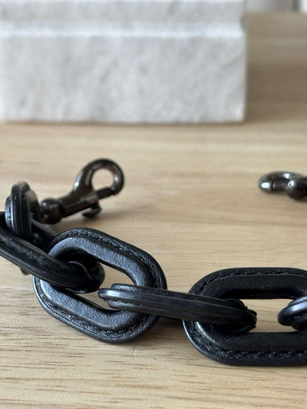 COACH RARE Black Leather Wrapped Chunky Chain Bag Strap Gunmetal Clips 12.5 in