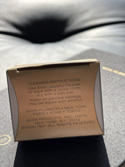 Vintage Crystal AVON Rabbit Brooch Gold Tone Bunny Animal EASTER Pin Vintage