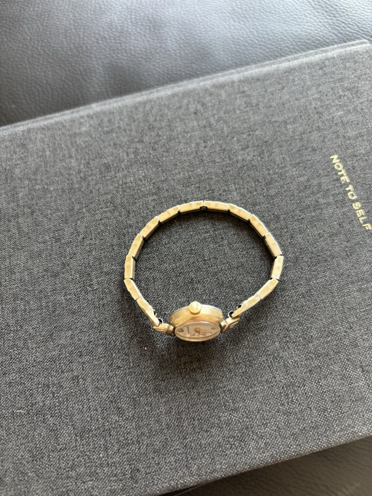 Vintage 1970’s WITTNAUER Women's Watch 10k Gold RGP Bezel Stainless Back