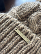 MICHAEL KORS Designer Cable Knit Beanie Hat Pom-Pom Tan Brown Gold Logo(org $98)