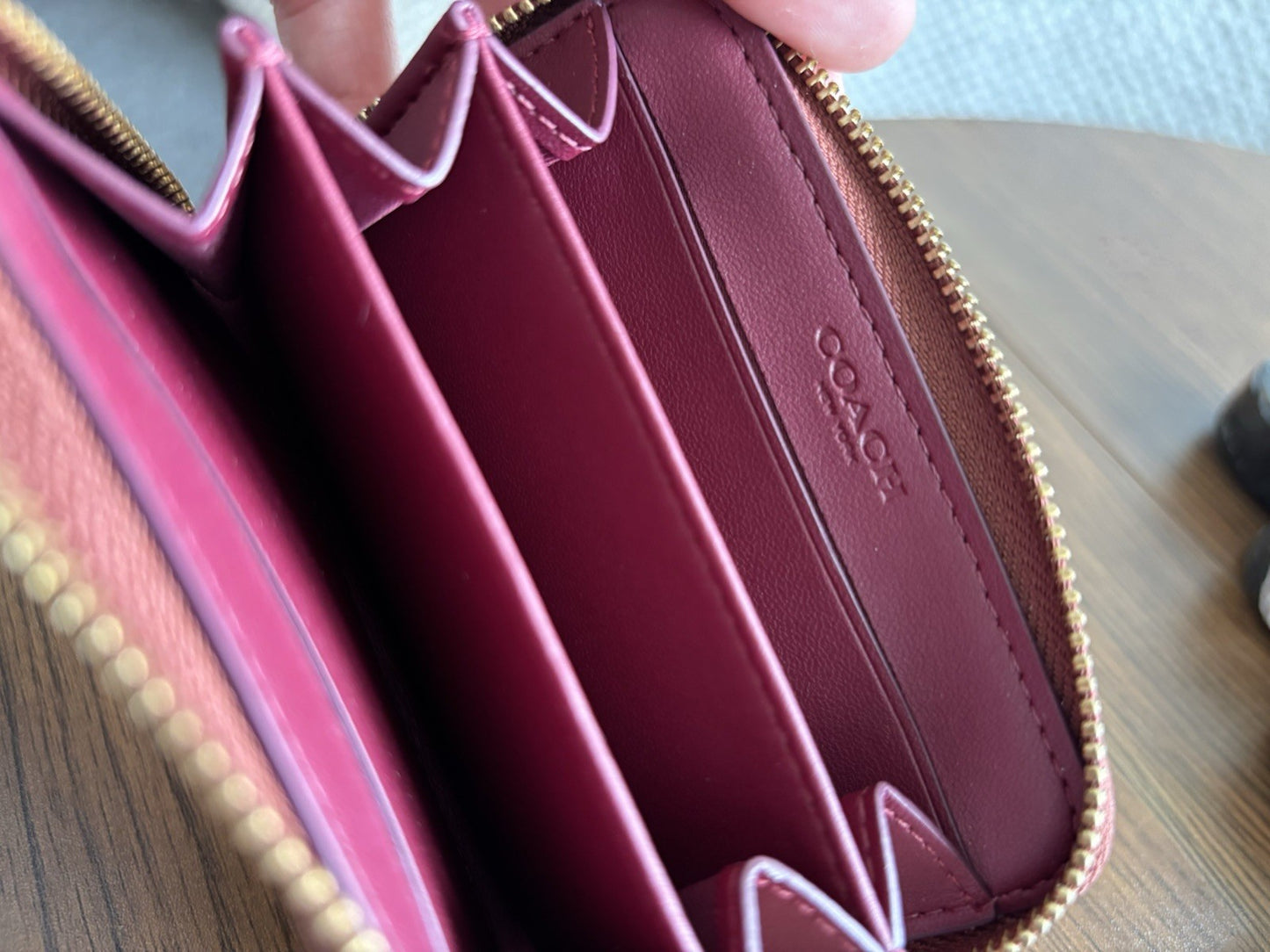 NWT designer COACH Small Zip Wallet Coin/Card Case Signature Tan/rust (org $95)