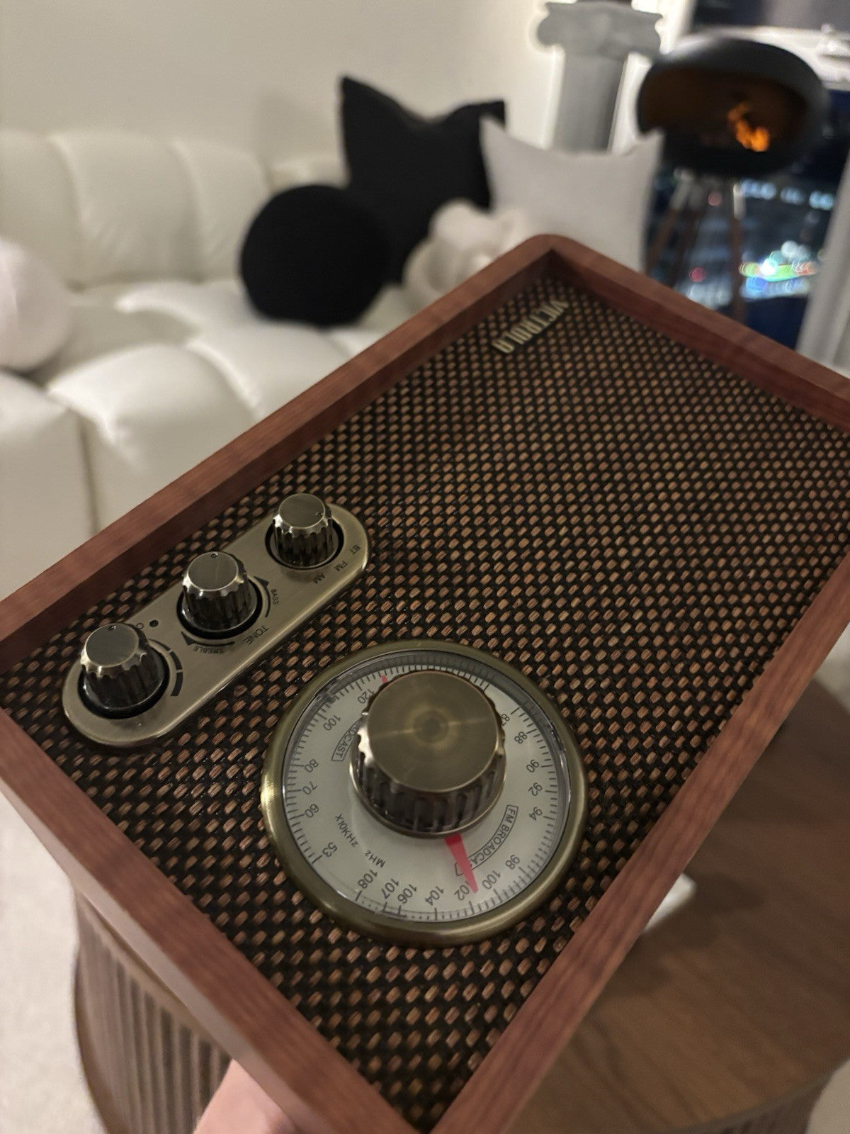VICTROLA Retro Wood Bluetooth Wireless Speaker Radio Vintage Design (org $110)