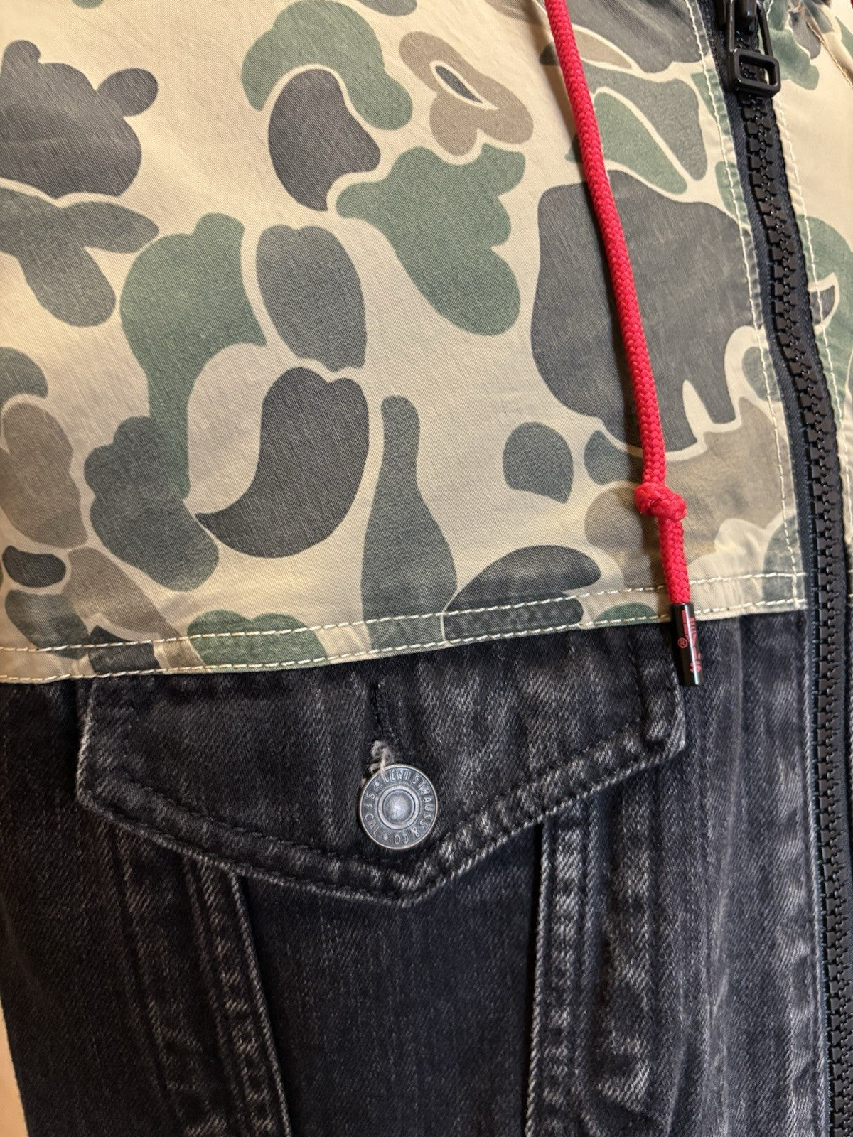 Rare Denim LEVI'S X JUSTIN TIMBERLAKE Hybrid Camo Hood Trucker Jacket (org $195)