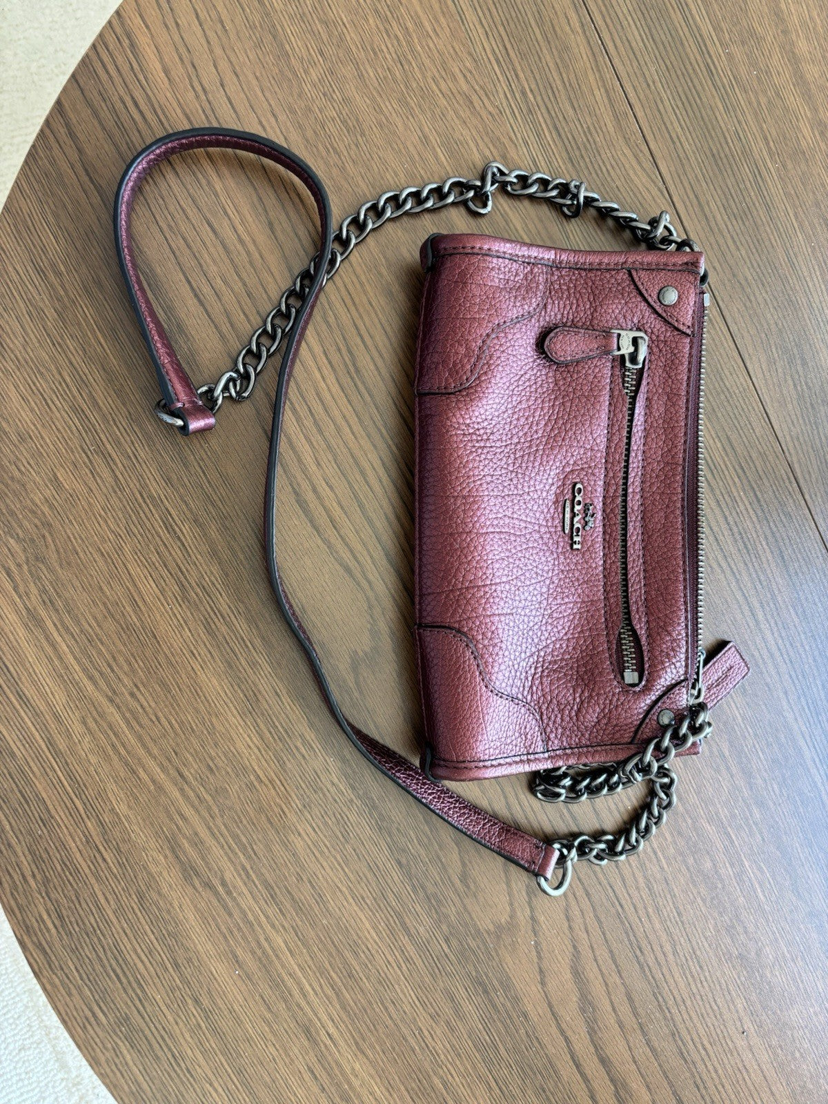 Designer COACH Brand Metallic Magenta Leather Crossbody Bag Clutch (org $295)