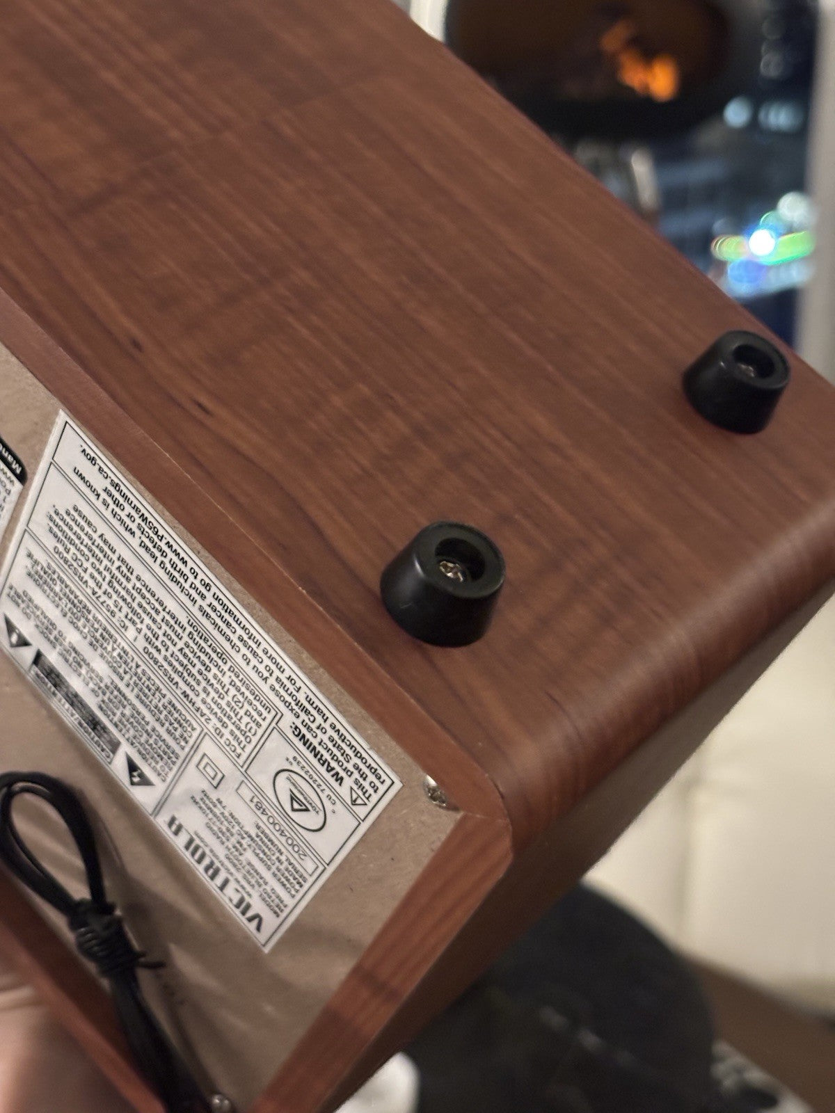 VICTROLA Retro Wood Bluetooth Wireless Speaker Radio Vintage Design (org $110)