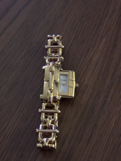 GRUEN Vintage Gold Tone Peekaboo Hidden Face Pearl Dial Slide Out Bracelet Watch