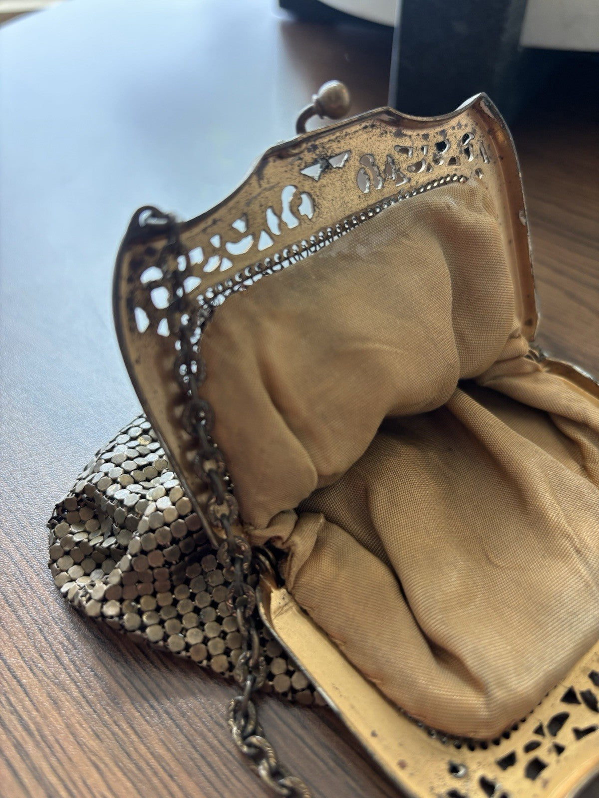 1940 VINTAGE Whiting & Davis Gold Mesh Evening Bag Purse Art Deco KissLock Clasp