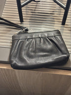 COACH Vintage 2005 Black Cow Leather Wristlet Silver Zip Pouch Contrast Stitch