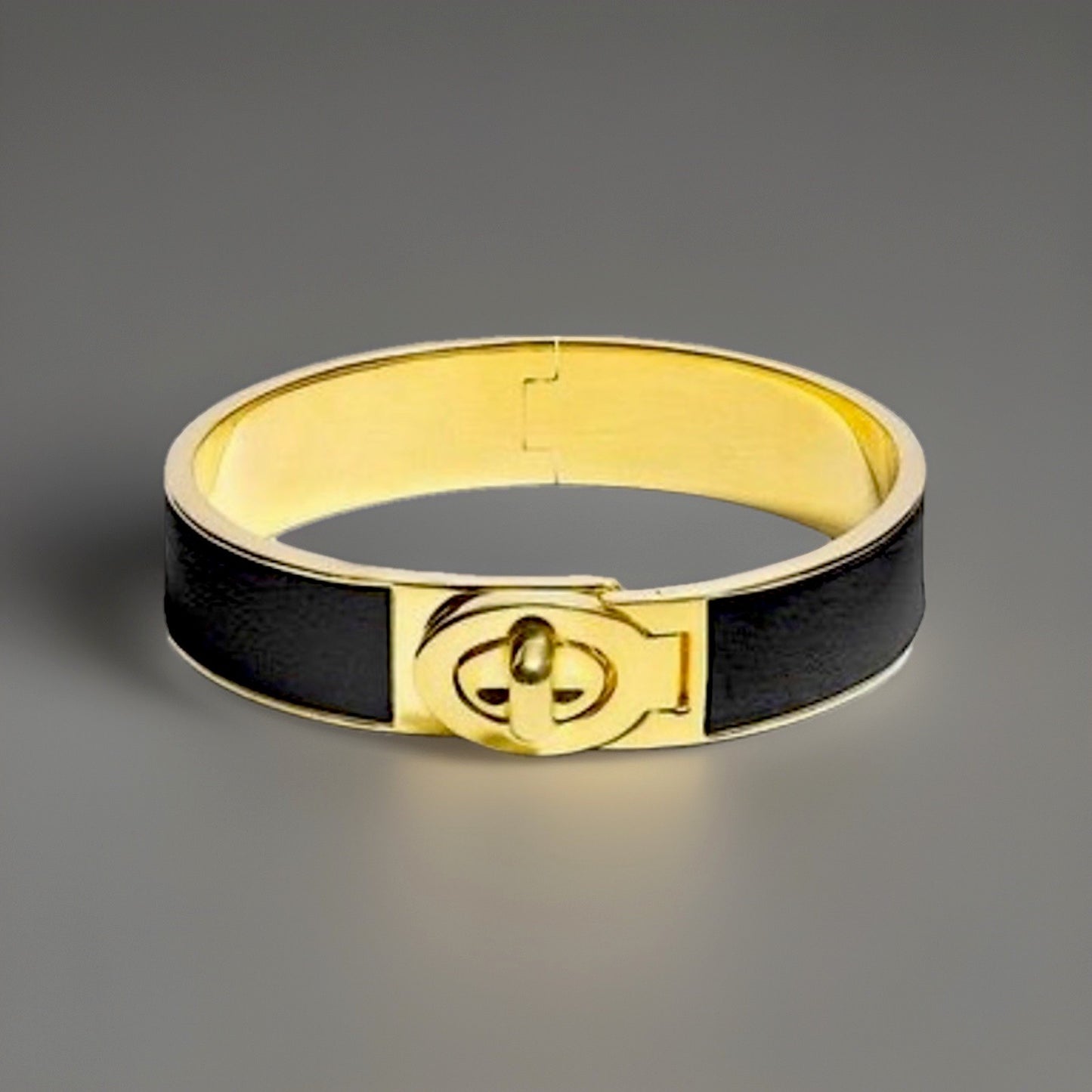 COACH 2006 Black Saffiano Leather Gold Turnlock Bangle Bracelet Hinged Vintage