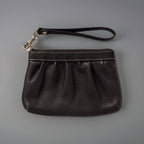 COACH Vintage 2005 Black Cow Leather Wristlet Silver Zip Pouch Contrast Stitch