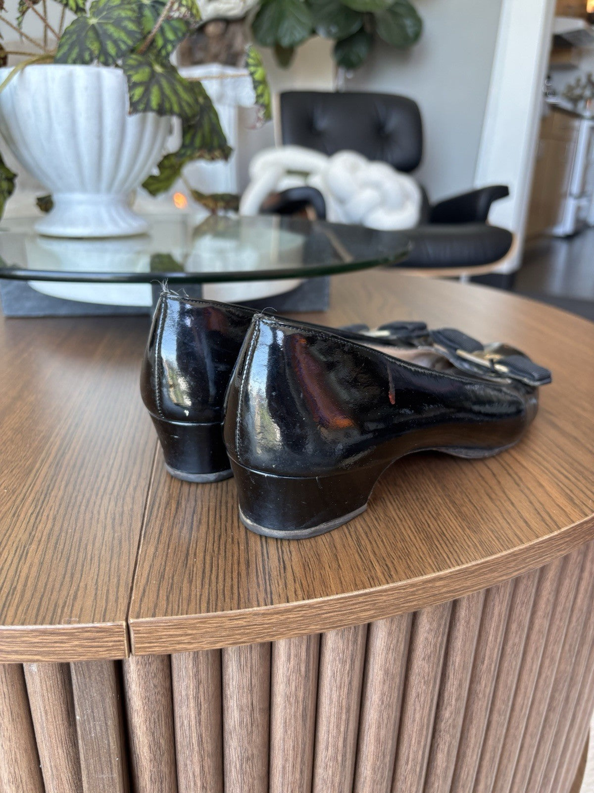 SALVATORE FERRAGAMO Vintage Italy Black Patent Leather Buckle Pumps Shoes US 8AA